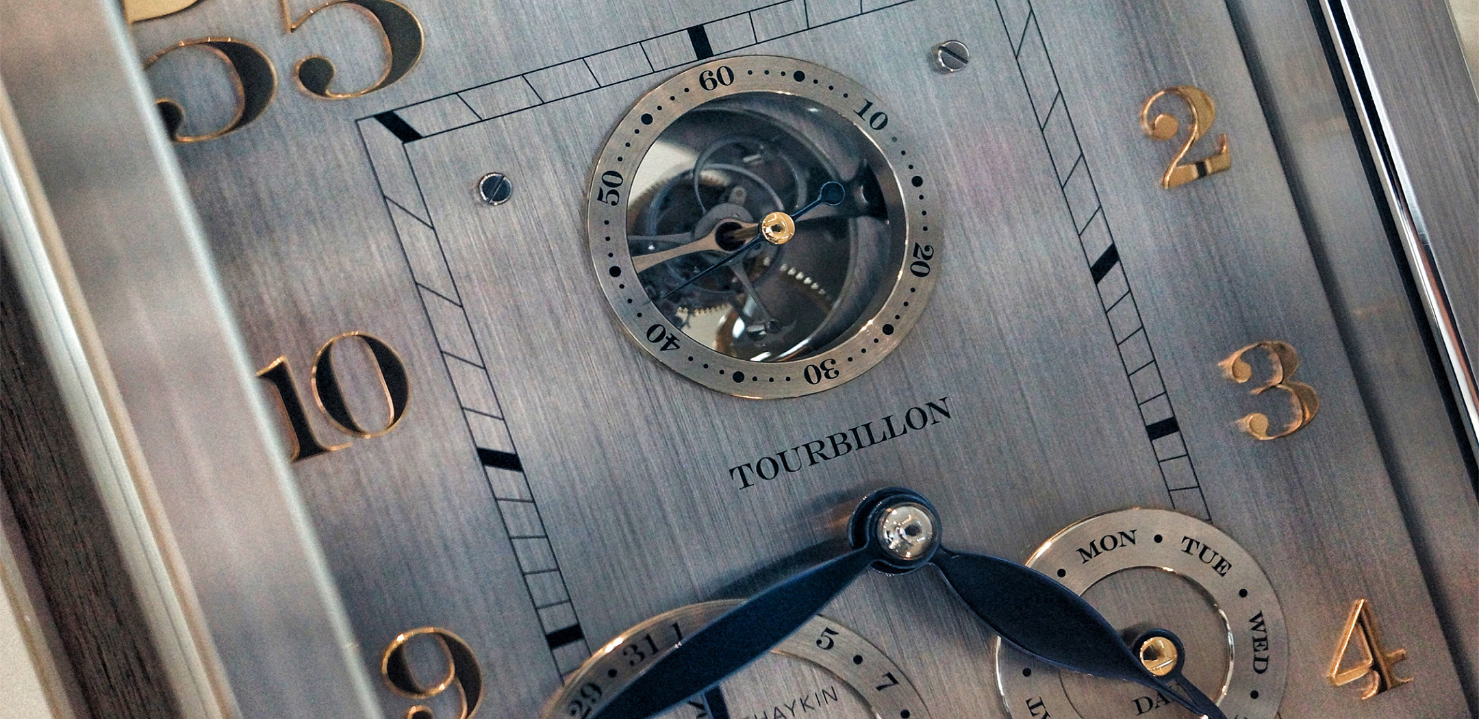 TOURBILLION 55 CALENDAR